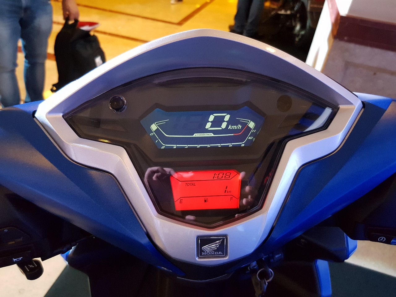 Đàn em Honda Air Blade giá 20 triệu gây bão: Rẻ hơn Honda Vision 10 triệu, trang bị ‘mẩy thật mẩy' ảnh 3