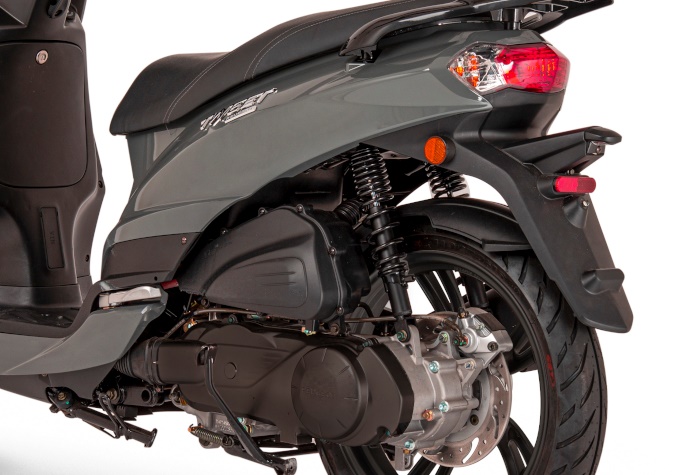 Địch thủ Honda SH Mode 2021 lộ diện: Gi&aacute; rẻ ngang Honda Air Blade, ngoại h&igrave;nh tuyệt sắc ảnh 3