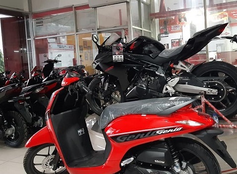 Ngắm đ&agrave;n em Honda Vision gi&aacute; rẻ hơn Honda Air Blade 10 triệu: Thiết kế kh&ocirc;ng t&igrave; vết, trang bị b&aacute; đạo ảnh 1