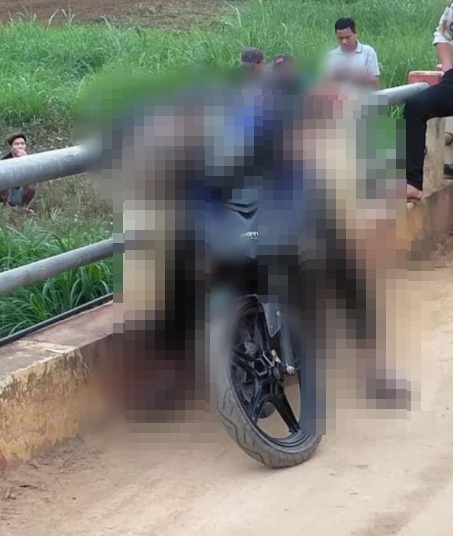 Phát hiện nam thanh niên gục chết trên Yamaha Exciter khiến người dân tá hỏa tại tỉnh Hòa Bình ảnh 1