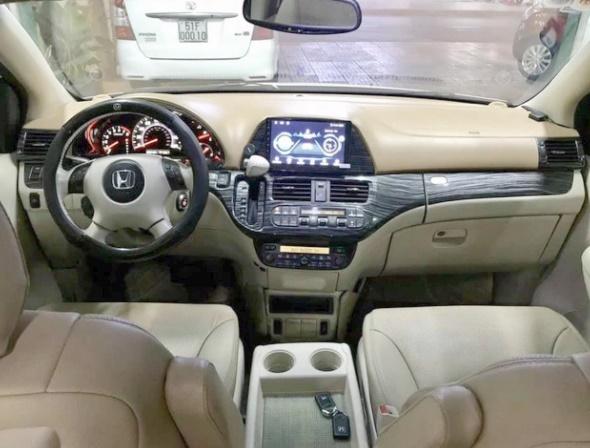Chiếc Honda Odyssey rẻ hơn Mitsubishi Xpander 150 triệu, ngoại hình đẹp ngang Toyota Innova ảnh 2