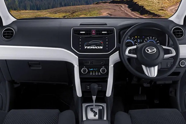 Mẫu MPV gi&aacute; 285 triệu khiến Mitsubishi Xpander lo lắng: Rẻ ngang Kia Morning, thiết kế so k&egrave; Innova ảnh 3