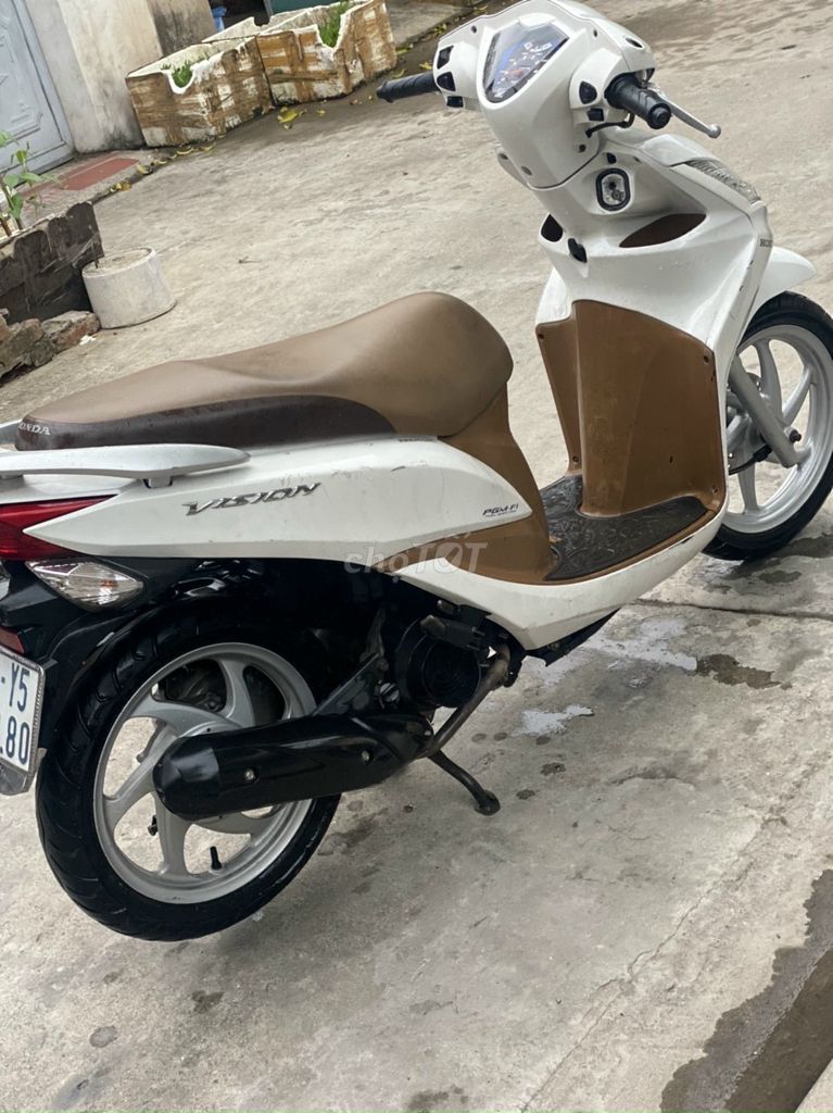 Bấn loạn với chiếc Honda Vision chỉ 15 triệu: Rẻ hơn Honda Lead 18 triệu, d&acirc;n t&igrave;nh bất ngờ điều n&agrave;y ảnh 3
