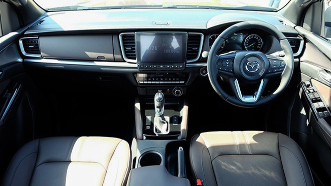 Mazda BT50 chính thức lộ giá bán chỉ hơn 400 triệu, quyết san vùi Ford Ranger, Mitsubishi Triton ảnh 2
