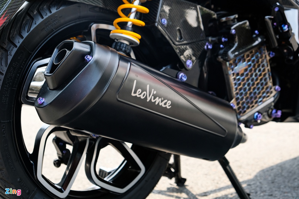 Chiếc Honda Air Blade &lsquo;g&acirc;y b&atilde;o&rsquo; với ngoại h&igrave;nh si&ecirc;u b&aacute; đạo, kh&aacute;ch Việt &lsquo;ng&atilde; ngửa&rsquo; trước gi&aacute; xe ảnh 3