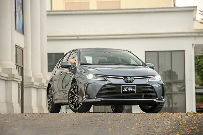 Ngắm 'tuyệt đỉnh mỹ nhân' Toyota Corolla Altis 1.8V 2022: Diện mạo sang chảnh ăn đứt Kia K3, Civic ảnh 3