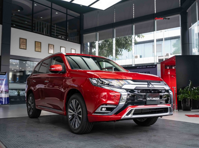  Tin xe trưa 14/3: Mẫu MPV hot hơn cả Mitsubishi Xpander về đại l&yacute;, gi&aacute; xe VinFast Lux giảm khủng ảnh 2