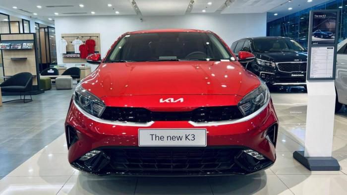 Kia K3 bất ngờ c&oacute; th&ecirc;m bản mới: Ngoại h&igrave;nh đẹp kh&ocirc;ng t&igrave; vết, sẵn s&agrave;ng &lsquo;đối đầu&rsquo; Toyota Corolla Altis ảnh 1