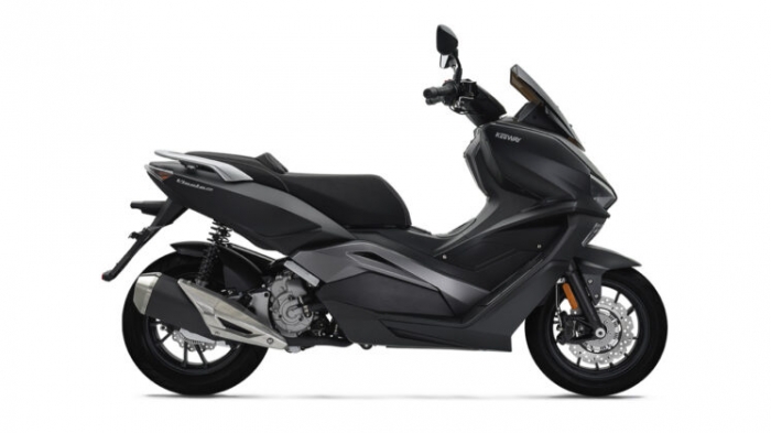 Tin xe trưa 11/5: Toyota Innova thế hệ mới sắp ra mắt, K&igrave;nh địch của Honda SH 125i g&acirc;y sốt ảnh 3