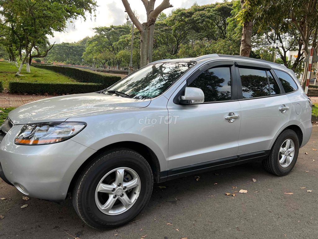 Chiếc Hyundai Santa Fe rao b&aacute;n gi&aacute; 355 triệu g&acirc;y sốt d&acirc;n t&igrave;nh, rẻ chỉ ngang Kia Morning mới 2021 ảnh 2