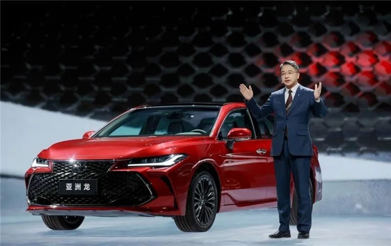 ‘Kẻ soán ngôi’ Toyota Camry 2022 gây sốt với giá 700 triệu, công nghệ đỉnh của chóp ảnh 2
