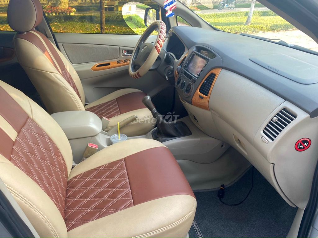 '&Ocirc;ng ho&agrave;ng MPV' Toyota Innova rao b&aacute;n gi&aacute; chỉ 295 triệu, rẻ hơn Kia Morning 2021 mới tận 50 triệu ảnh 3