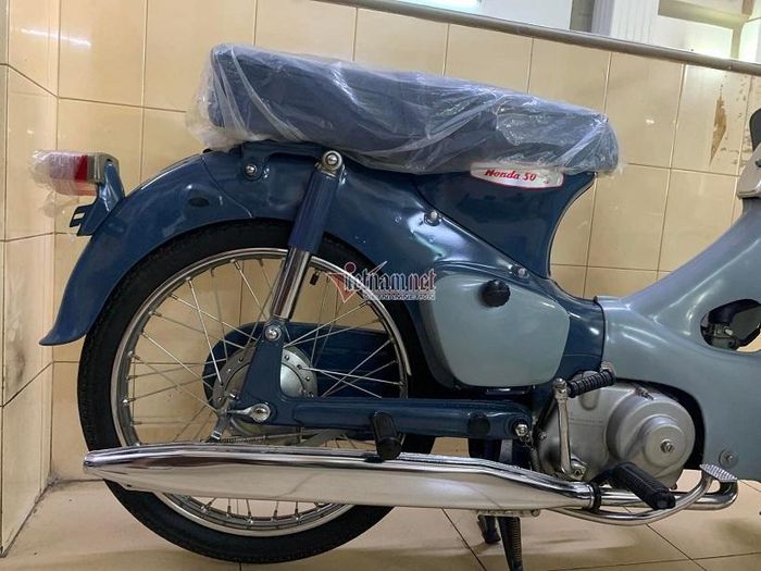 &lsquo;Si&ecirc;u bảo vật&rsquo; Honda Super Cub C100 c&oacute; gi&aacute; kh&ocirc;ng tưởng, lộ chi tiết khiến kh&aacute;ch Việt sửng sốt ảnh 2