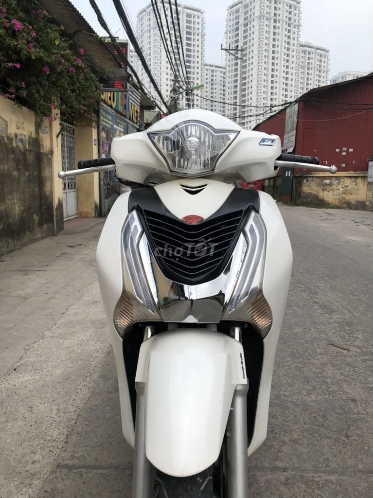 'Vua xe ga' Honda SH 125i bất ngờ rao b&aacute;n gi&aacute; chỉ 46 triệu, rẻ ngang Honda Air Blade mới ảnh 3