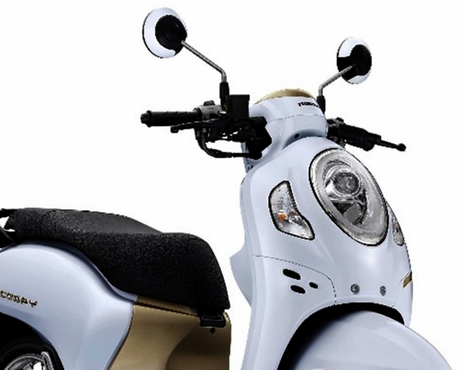 Tin xe trưa 1/4: Cận cảnh mẫu MPV ‘sinh đôi’ với Toyota Innova; Chiếc Honda Wave RSX có giá siêu rẻ ảnh 2