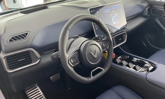 'Đàn em' VinFast Lux SA2.0 lộ diện: Thiết kế đẹp không tỳ vết, công nghệ vượt ngoài tưởng tượng ảnh 2