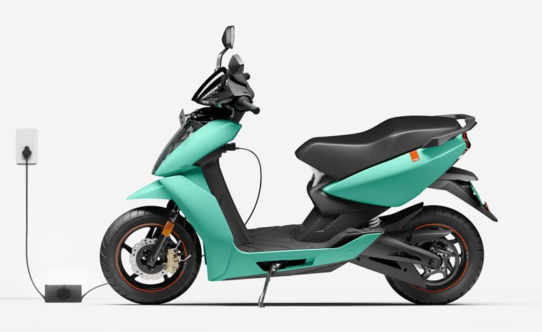 Mẫu xe ga giá 42 triệu 'chạm trán' Honda SH 125i 2021 Việt Nam: Công nghệ 'đánh bay' mọi kình địch ảnh 3