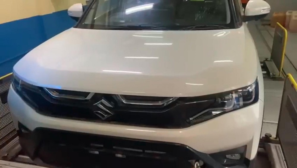 'Kẻ ngáng đường' Toyota Raize 2022 lộ diện: Thiết kế cực căng, trang bị đầy hứa hẹn ảnh 1