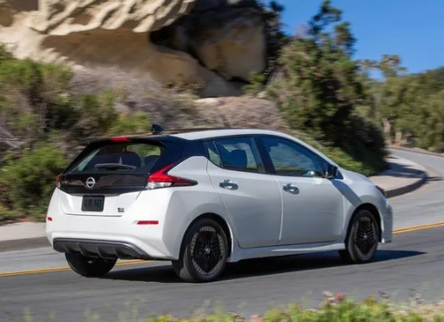 Ngắm mẫu &ocirc; t&ocirc; điện Nissan vừa tr&igrave;nh l&agrave;ng: Thiết kế khỏe khoắn, gi&aacute; ngang Kia Seltos ở Việt Nam ảnh 3