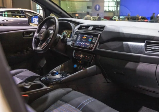 Ngắm mẫu &ocirc; t&ocirc; điện Nissan vừa tr&igrave;nh l&agrave;ng: Thiết kế khỏe khoắn, gi&aacute; ngang Kia Seltos ở Việt Nam ảnh 4