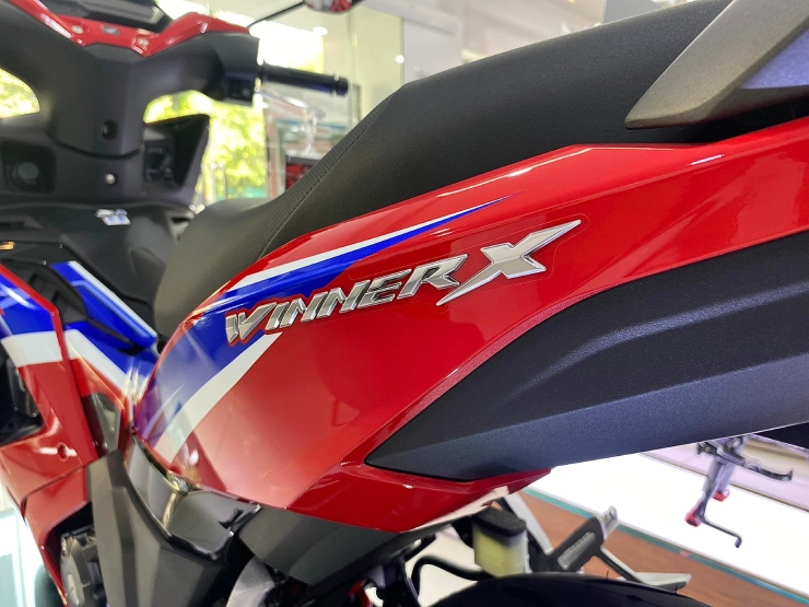 Giá xe Honda Winner X 2022 hạ kỷ lục 'rượt đuổi' Yamaha Exciter 150: Khách Việt nhanh chân kẻo lỡ ảnh 3