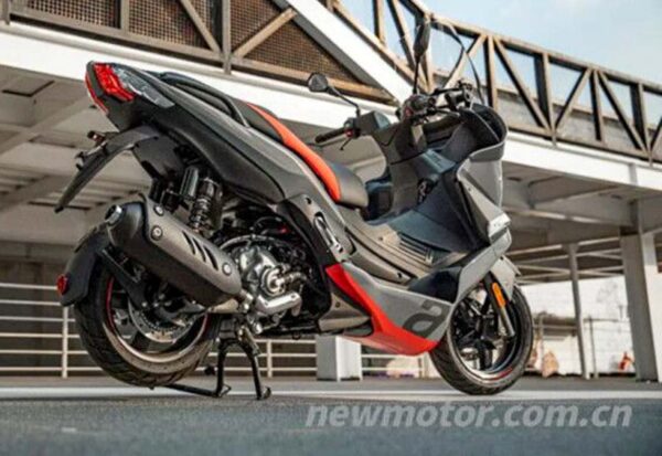 Mẫu xe ga mới ra mắt gi&aacute; thấp hơn Honda SH 150i Việt 5 triệu: Thiết kế v&agrave; sức mạnh ngoạn mục ảnh 3