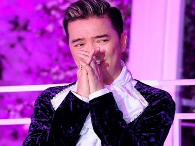 Đàm Vĩnh Hưng báo tiếp tin buồn