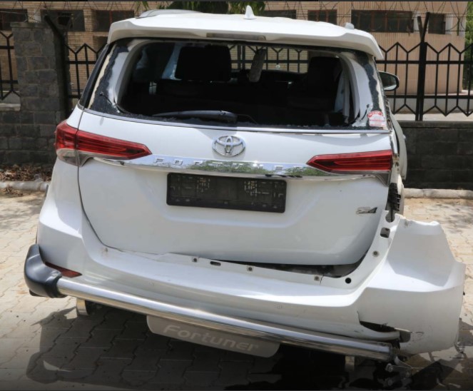 Toyota Fortuner gặp tai nạn