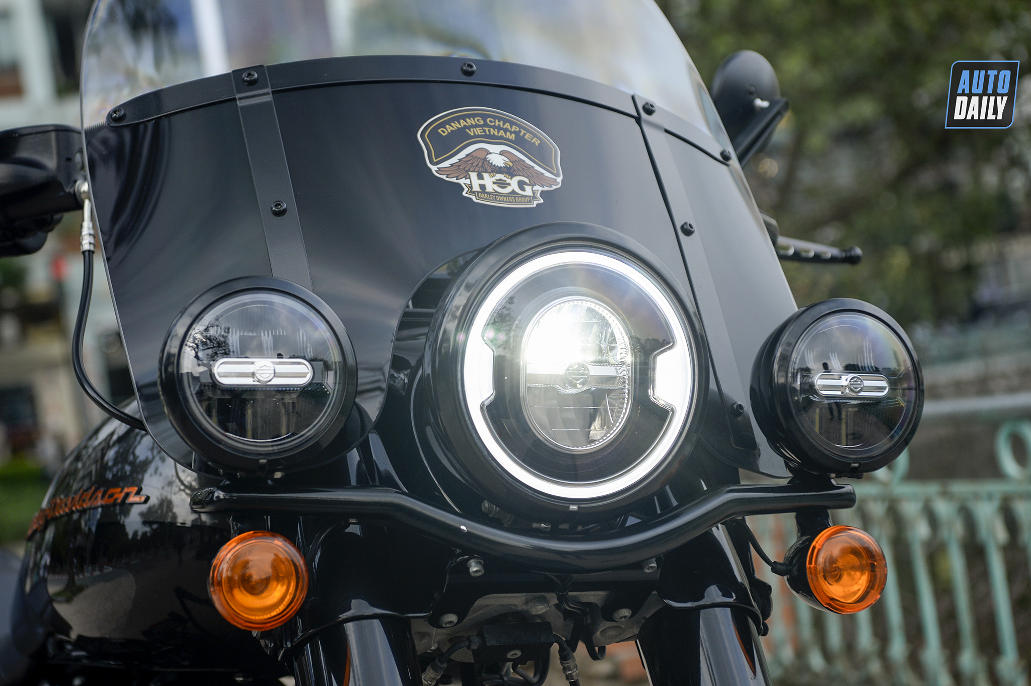 Diễn viên Hồng Đăng tậu siêu xe Harley Davidson Heritage giá hơn 800 triệu đồng