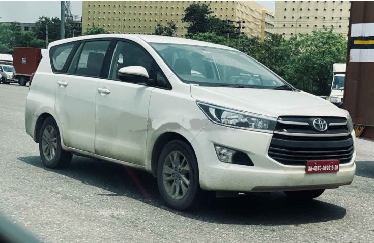 Toyota Innova CNG