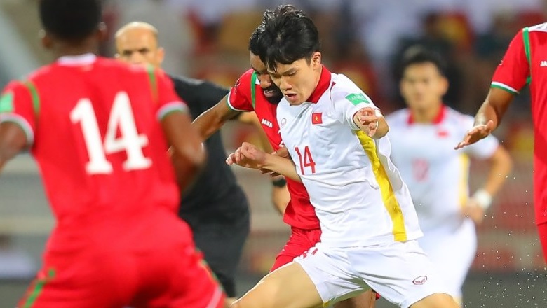 'Lột xác' ngoạn mục nhờ HLV Park, tiền vệ số 1 ĐT Việt Nam đứng trước cơ hội sang Tây Á thi đấu
