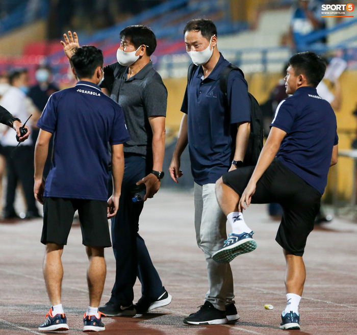 Tin bóng đá tối 23/11: AFC báo tin vui cho ĐT Việt Nam; HLV Park giải quyết 'ác mộng' ở VL World Cup