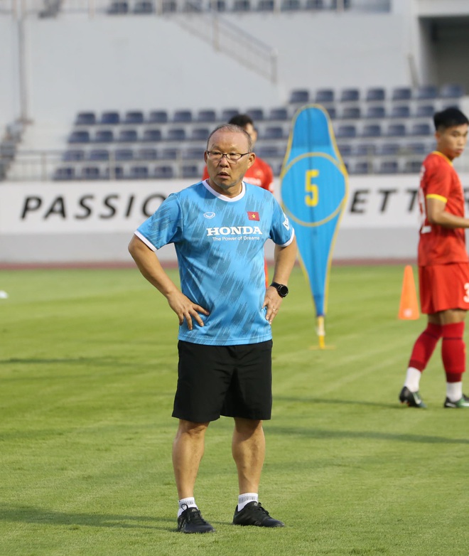  AFF Cup Bị cầu thủ Thái Lan khiêu khích, HLV Park có phản ứng bất ngờ sau trận thua của ĐT Việt Nam