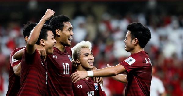 Kết quả bóng đá AFF Cup 2021 hôm nay 23/12: Đả bại Thái Lan, ĐT Việt Nam đặt một chân vào chung kết?