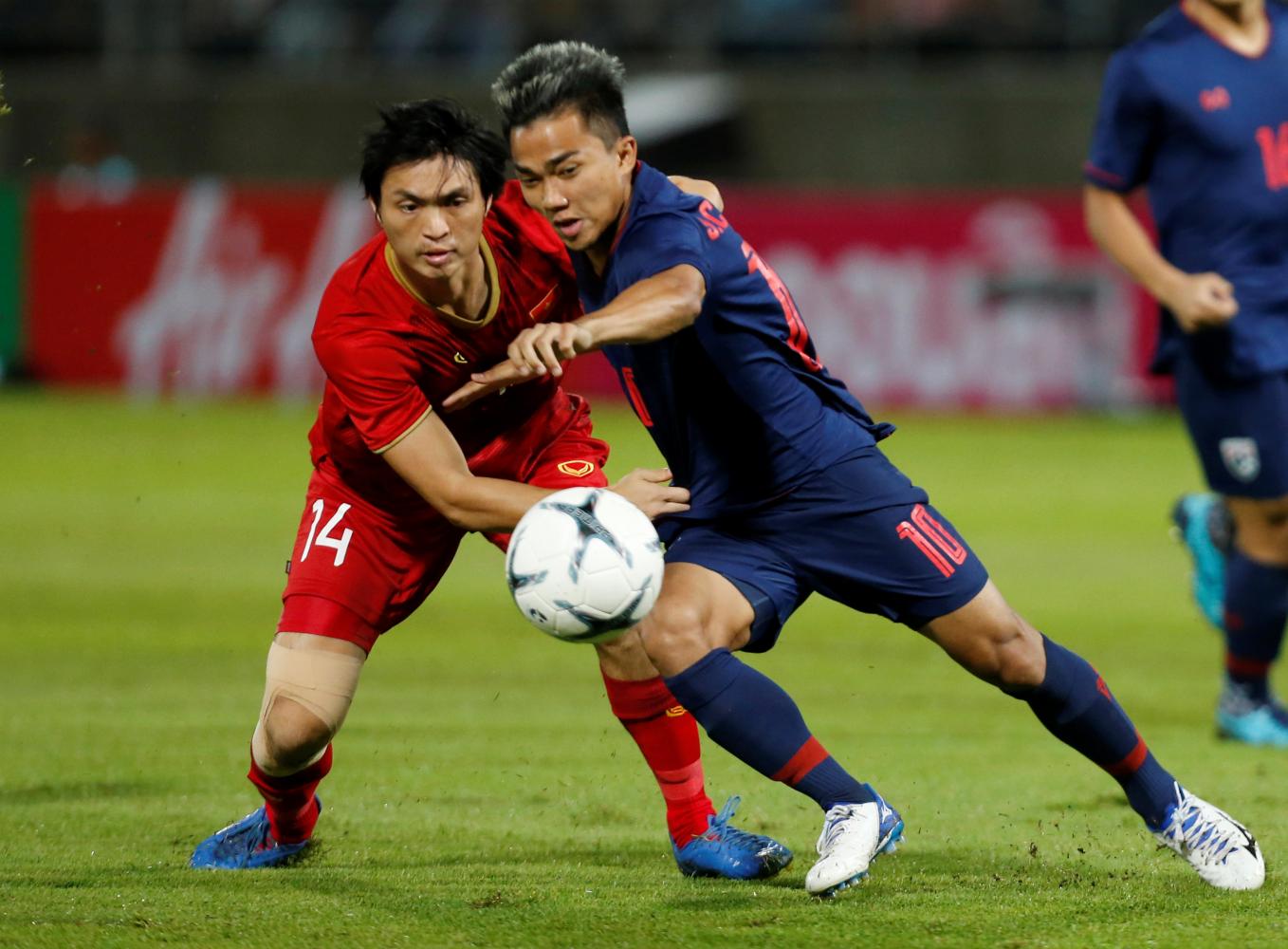Bỏ qua Thái Lan, chuyên gia châu Âu chỉ ra đối thủ sẽ 'ngáng đường' ĐT Việt Nam ở AFF Cup 2021