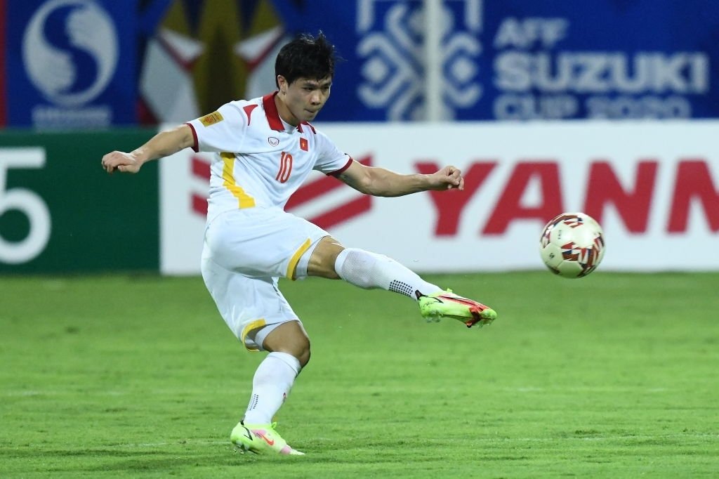 Tin bóng đá tối 9/12: ĐT Việt Nam nhận tin vui, HLV Park thở phào trước 'chung kết sớm' AFF Cup 2021