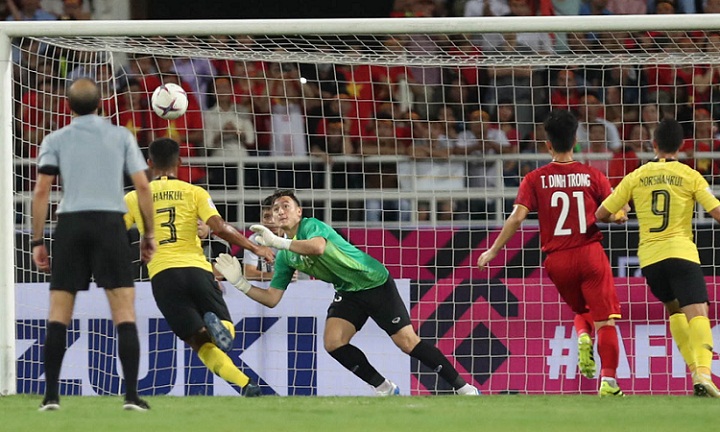 Quyết thắng ĐT Việt Nam, Malaysia bổ sung siêu sao từng đá với MU, Real Madrid ở Champions League