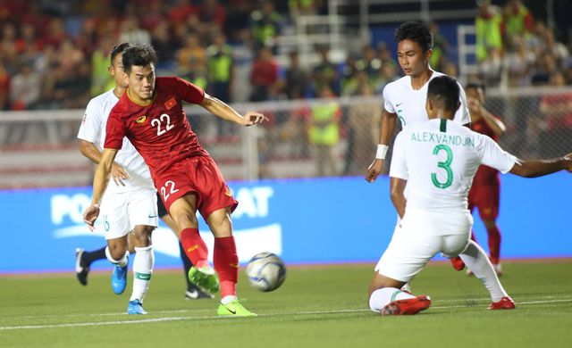VL World Cup 2022: Tiền đạo số 1 ĐT Việt Nam e ngại trước chân sút nguy hiểm hơn Messi của UAE