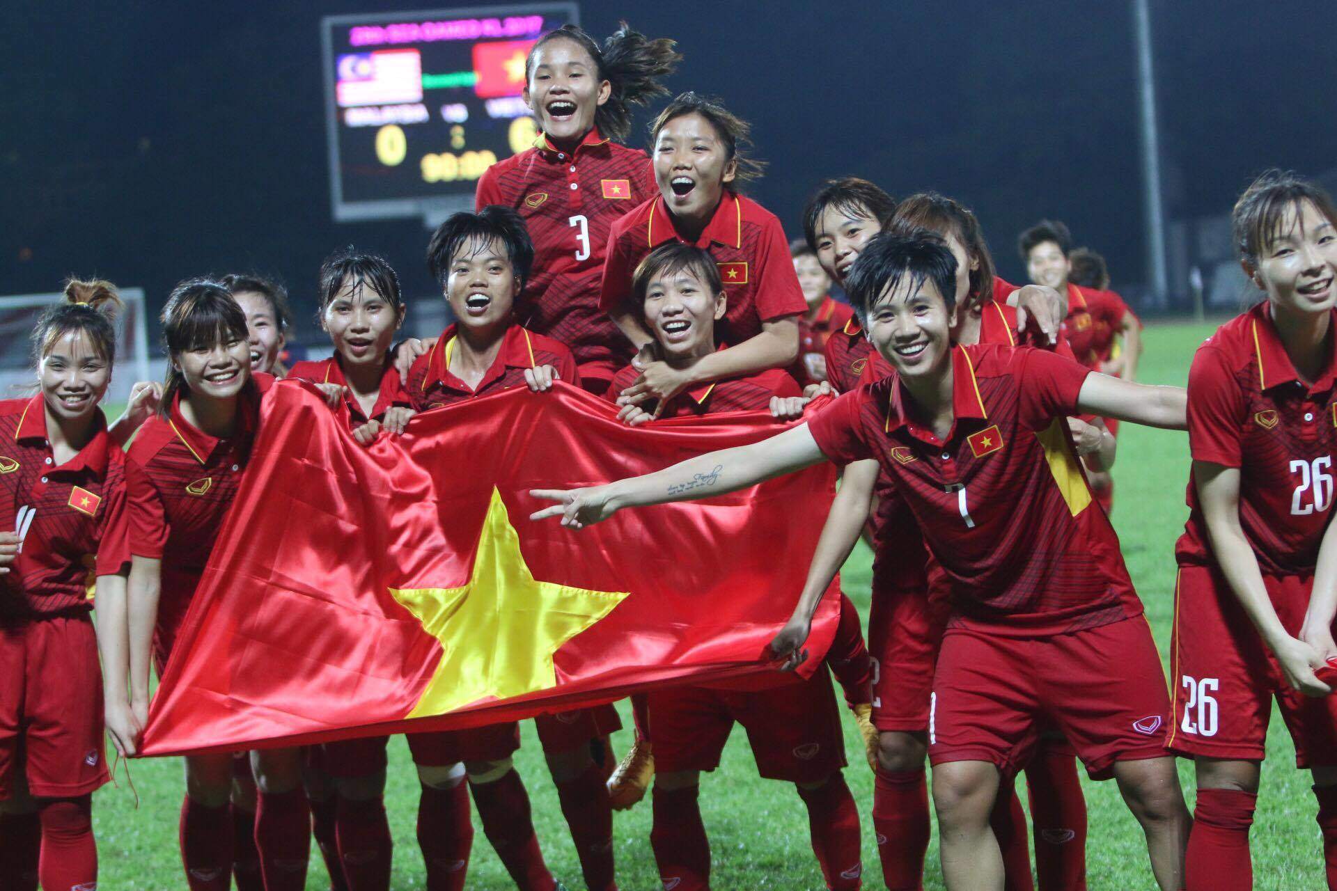 BXH FIFA mới nhất: ĐT Việt Nam thăng tiến vượt bậc, bỏ xa đại kình địch Thái Lan