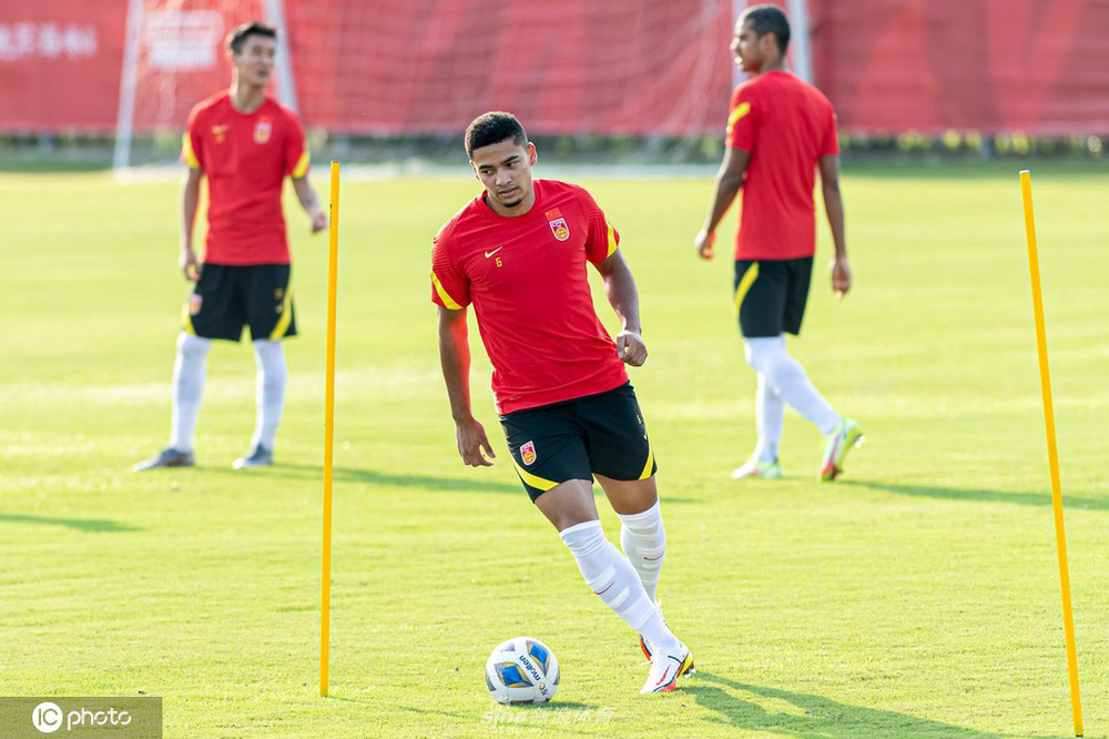 Đối thủ của ĐT Việt Nam lao đao trước VL World Cup, 17 cầu thủ vắng mặt trong ng&agrave;y đầu hội qu&acirc;n