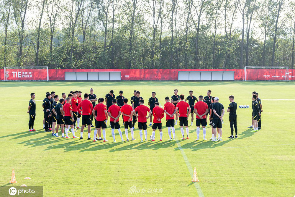 LĐBĐ Trung Quốc vung 'tiền tấn', ĐT Việt Nam sắp được thi đấu ở SVĐ hiện đại nhất VL World Cup 2022