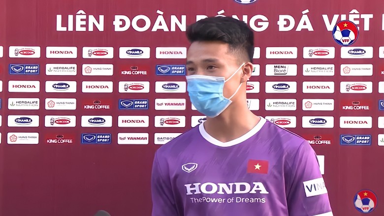 Trước khi 'chiếm suất' Công Phượng ở ĐT Việt Nam, đàn em Quang Hải từng bị gạch tên khỏi đội U22