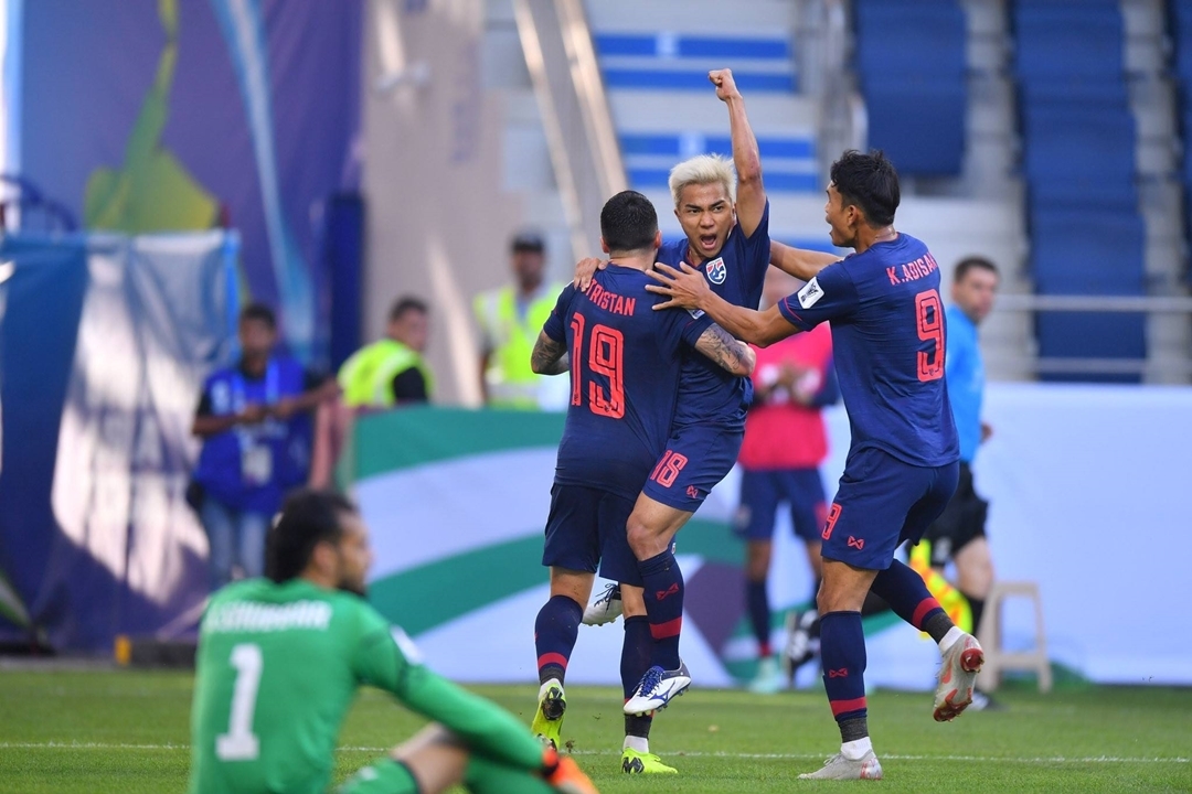 Đội nhà làm điều 'khó chấp nhận' để tránh bị ĐT Việt Nam vượt mặt, CĐV Trung Quốc phản ứng bất ngờ