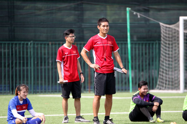 Tin b&oacute;ng đ&aacute; tối 15/2: ĐT Việt Nam hưởng 'đặc quyền' từ FIFA; HLV Park thẳng tay loại C&ocirc;ng Phượng?