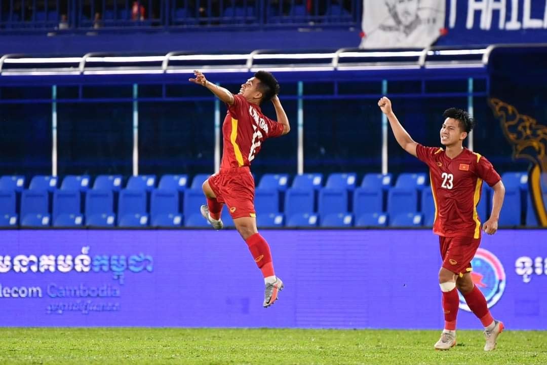 Đánh bại Thái Lan ở 'chung kết sớm', người thay thế HLV Park cân bằng kỷ lục khó tin tại ĐT Việt Nam
