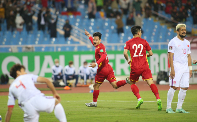 Thua đau ở VL World Cup 2022, CĐV Trung Quốc ví ĐT Việt Nam với 'gã khổng lồ' của bóng đá thế giới
