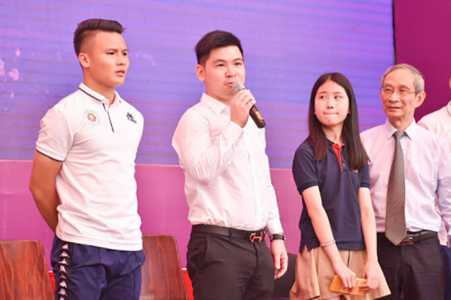 Con trai bầu Hiển lên tiếng, Quang Hải được 'minh oan' về đòi hỏi khó tin trước ngày rời Hà Nội FC