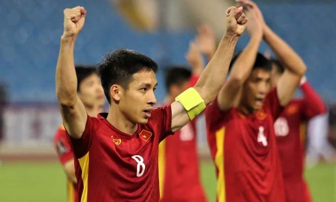 Tin bóng đá tối 18/4: ĐT Việt Nam nhận tin vui trước SEA Games 31; Quang Hải bỏ xa Văn Hậu ở châu Âu