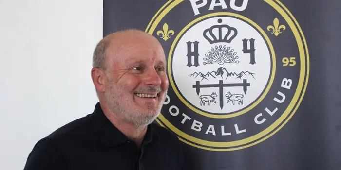 Sếp lớn Pau FC tuyên bố cứng về cơ hội của tân binh, mở đường cho Quang Hải đá chính tại Ligue 2?