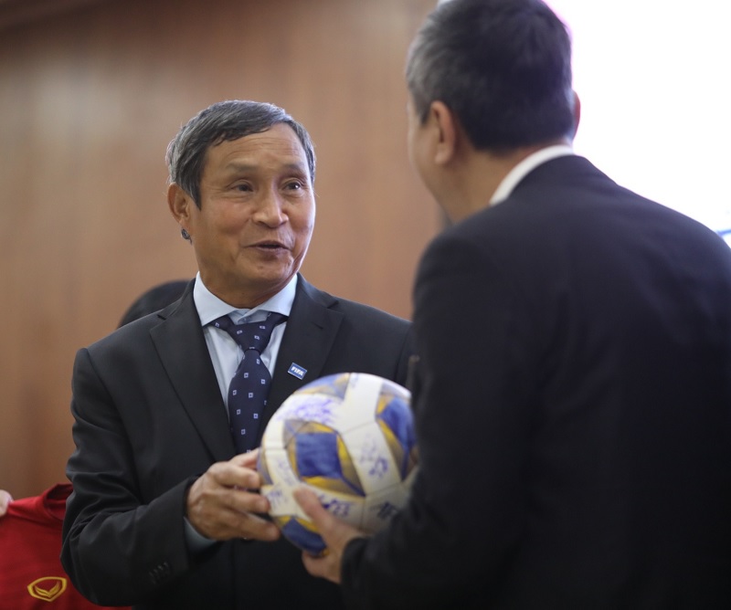 Tin bóng đá tối 22/10: Phản ứng của HLV ĐT Việt Nam về bảng tử thần WC 2023
